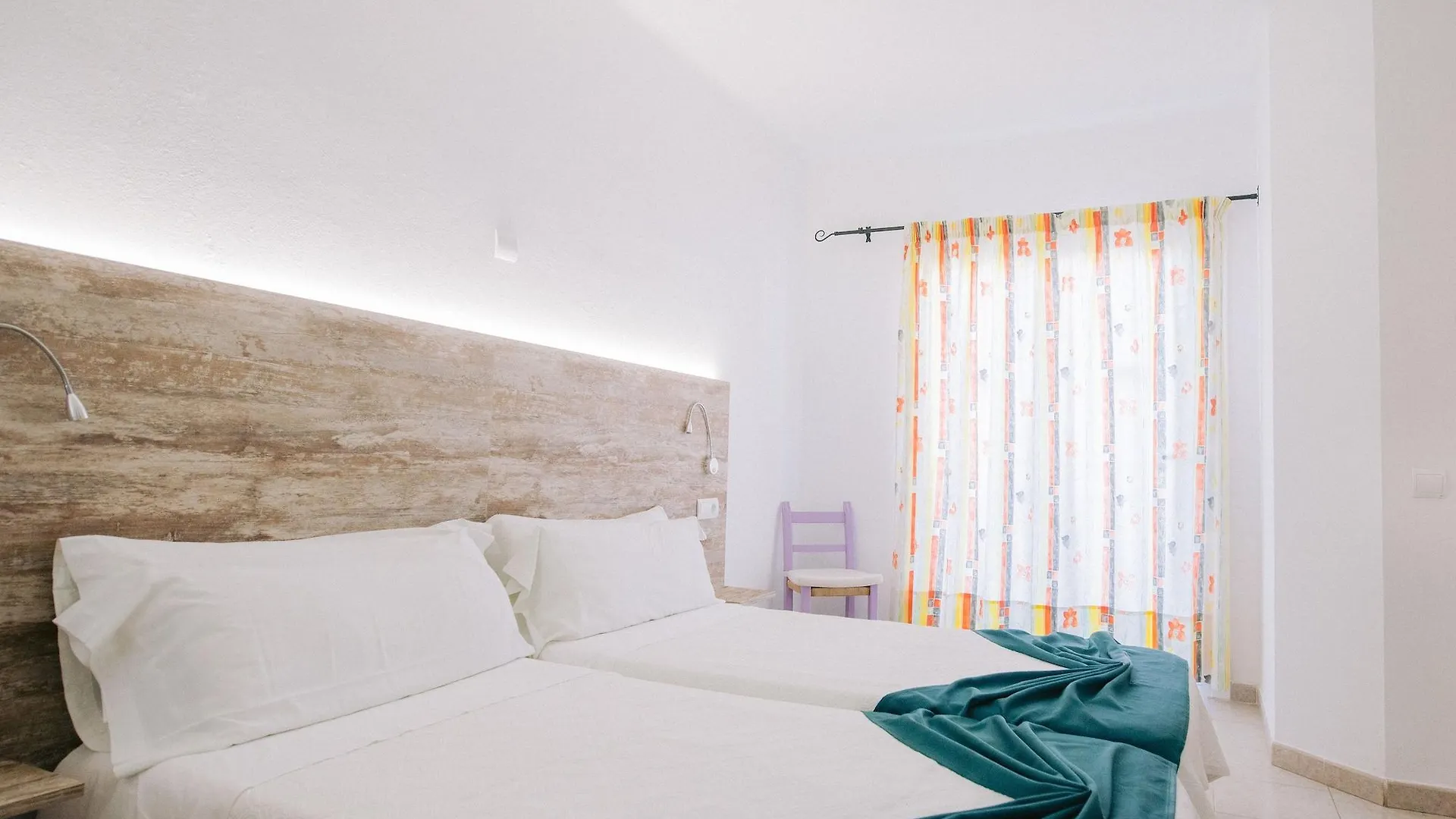 Hostal Valencia San Antonio  Guest house San Antonio (Ibiza)