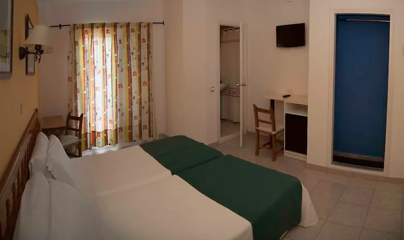 Hostal Valencia San Antonio  Guest house
